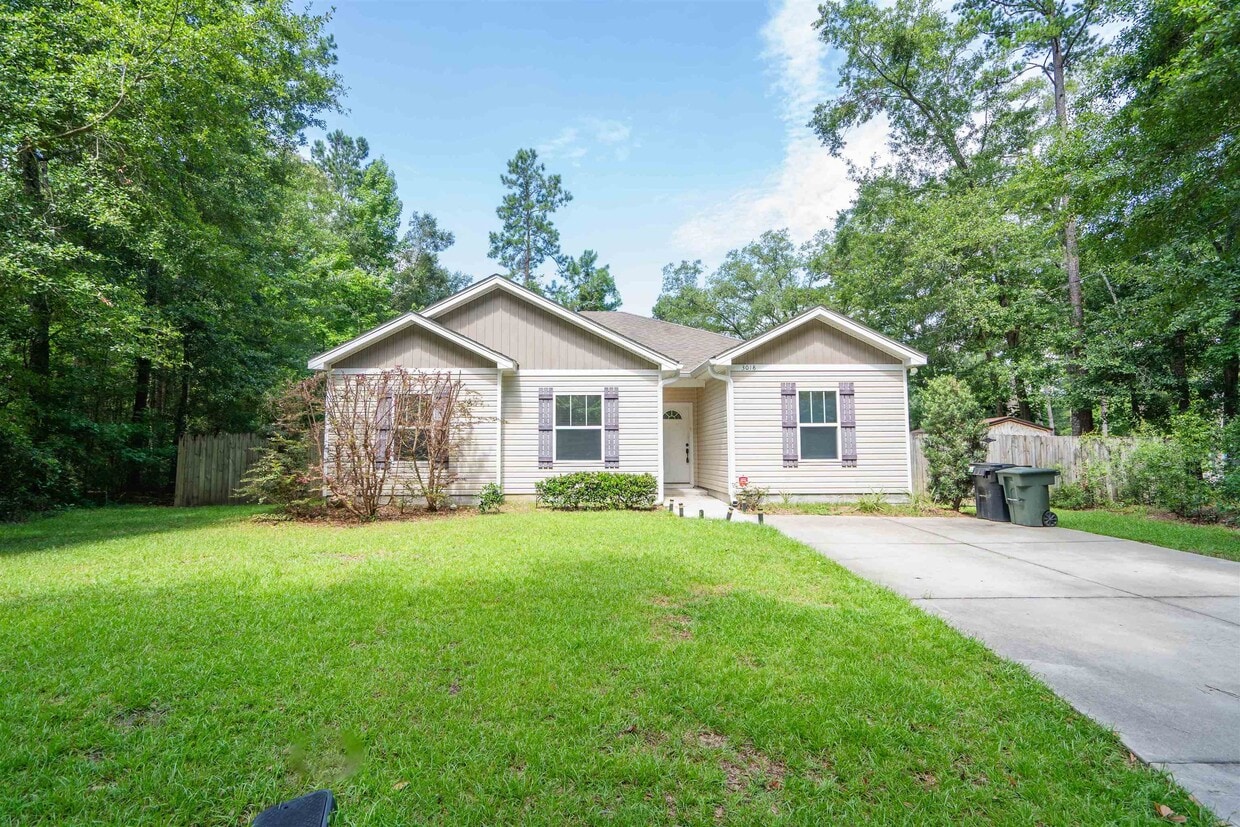 Primary Photo - 3018 Grady Rd