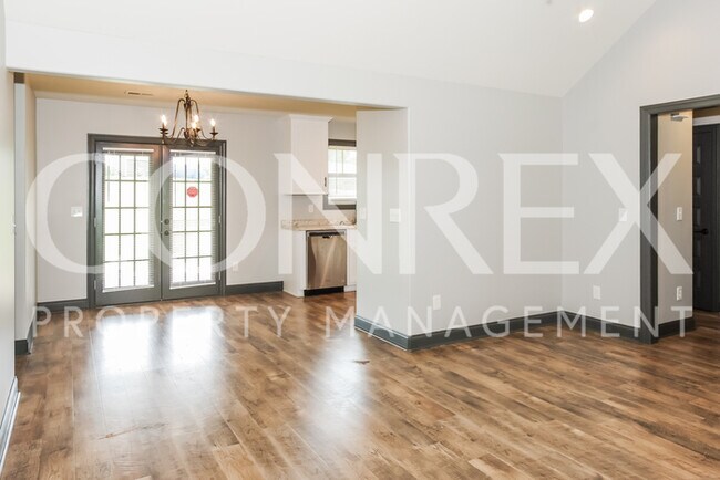 Building Photo - Great 3 Bedroom