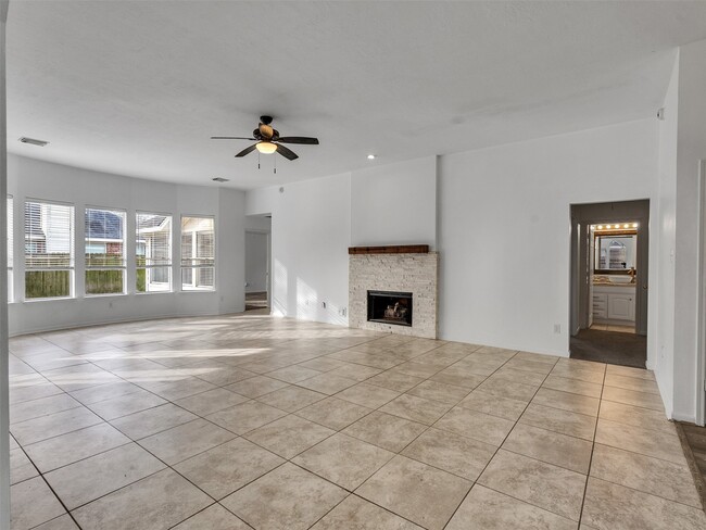 Building Photo - 3327 La Seine Ln