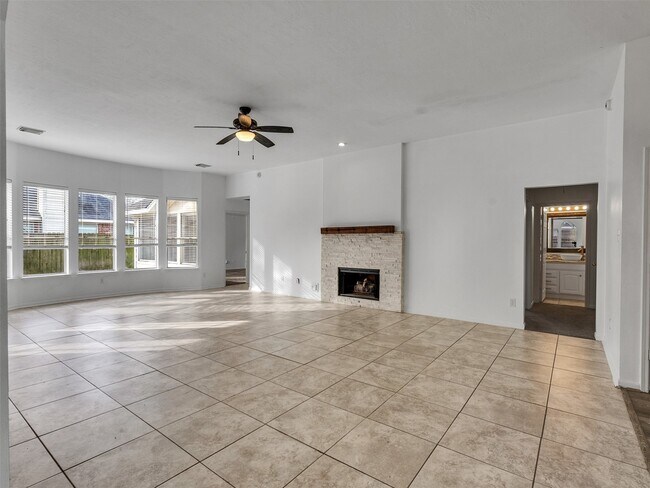 Foto del edificio - 3327 La Seine Ln