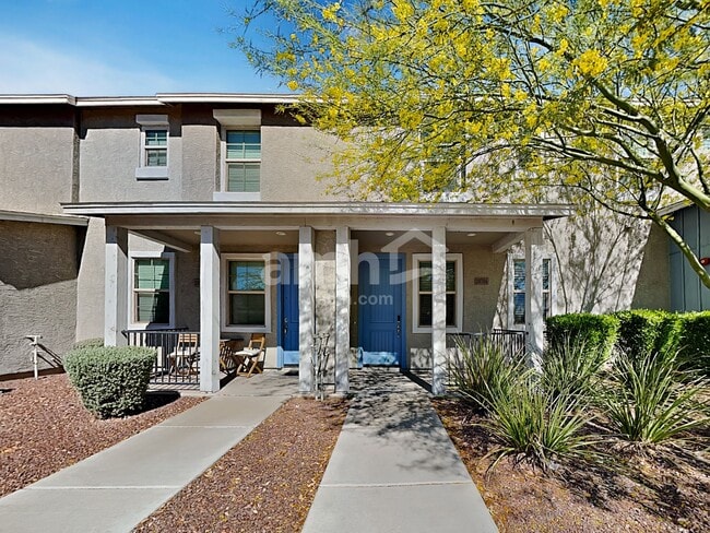 Building Photo - 20706 W Thomas Rd