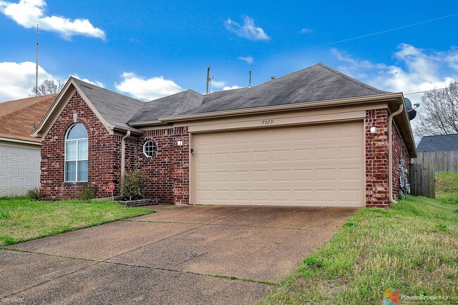 Building Photo - 3 br, 2 bath House - 7079 Ireland Dr