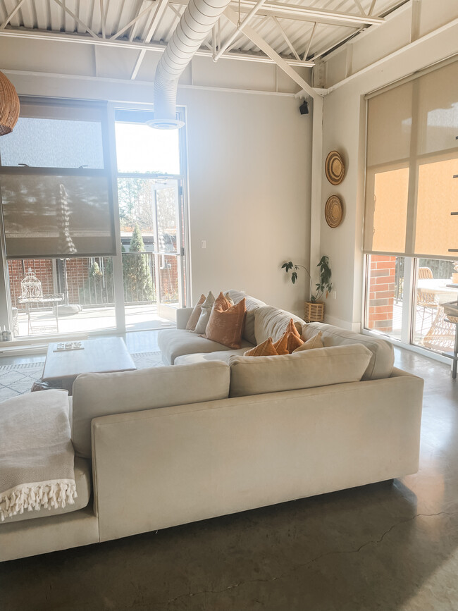 Foto del edificio - 5200 Peachtree Rd