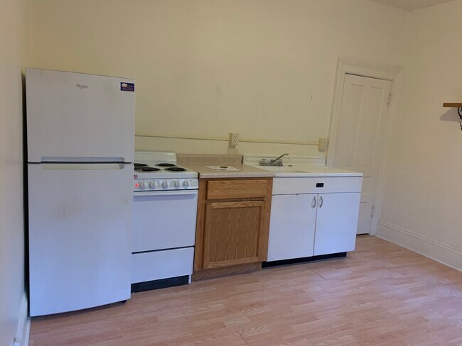 Foto del edificio - 315 W Grand Ave