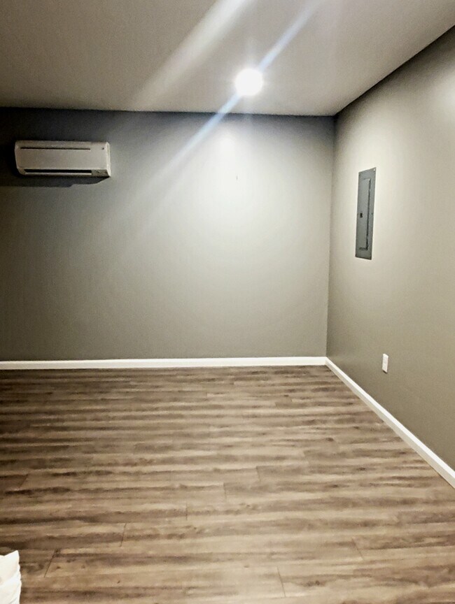 Foto del edificio - 66 S Main St