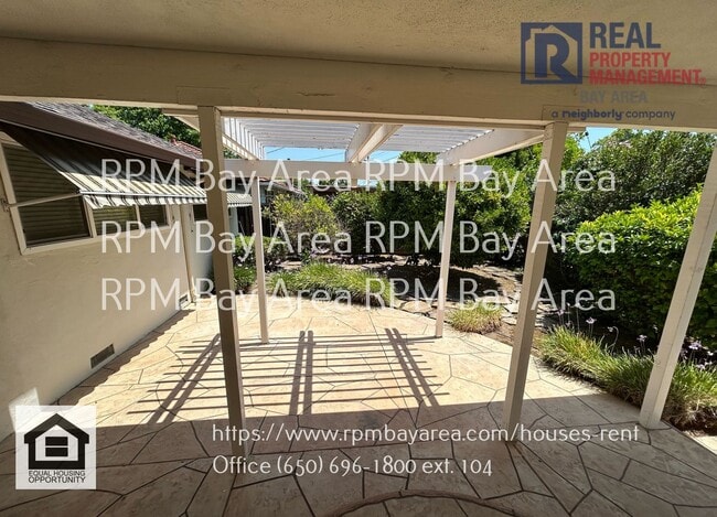 Building Photo - Spacious and Classic Home in Sunnyvale 3BD...