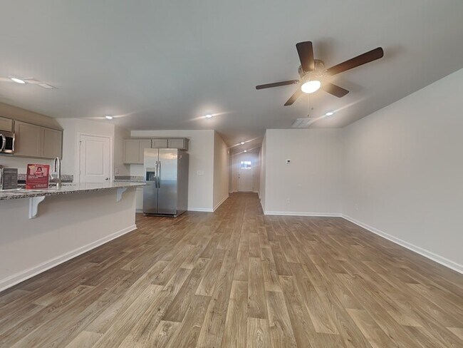 Foto del edificio - 306 Crooked Pne Ct