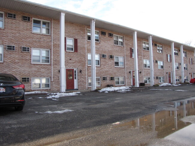 Foto del edificio - Center Court Apartments