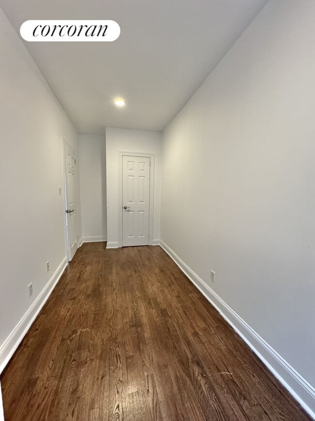 Foto del edificio - 413 E 70th St