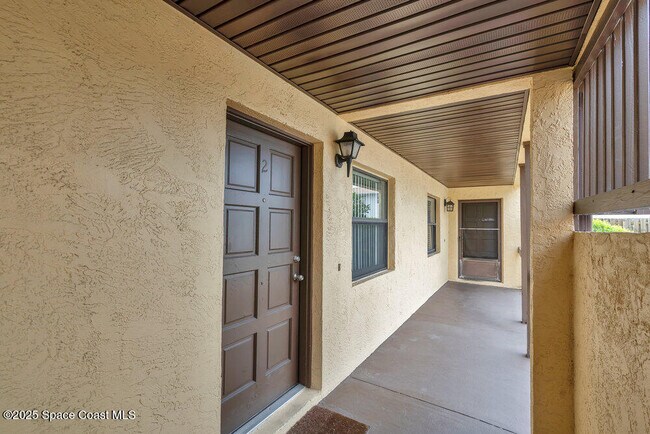Foto del edificio - 5610 N Banana River Blvd
