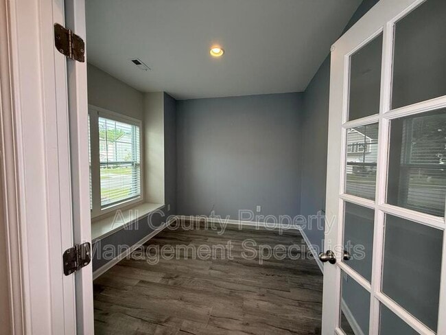 Photo - 636 Spanish Olive Way House