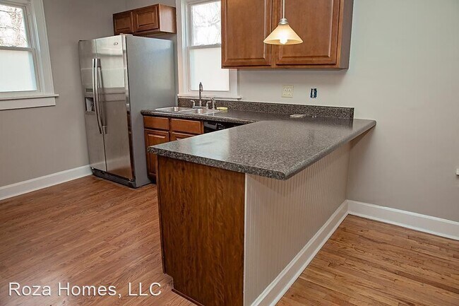 Building Photo - 3 br, 2 bath House - 1335 S Florence Ave