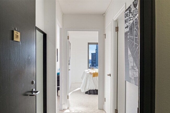 Photo - 1105 Spring St Townhome