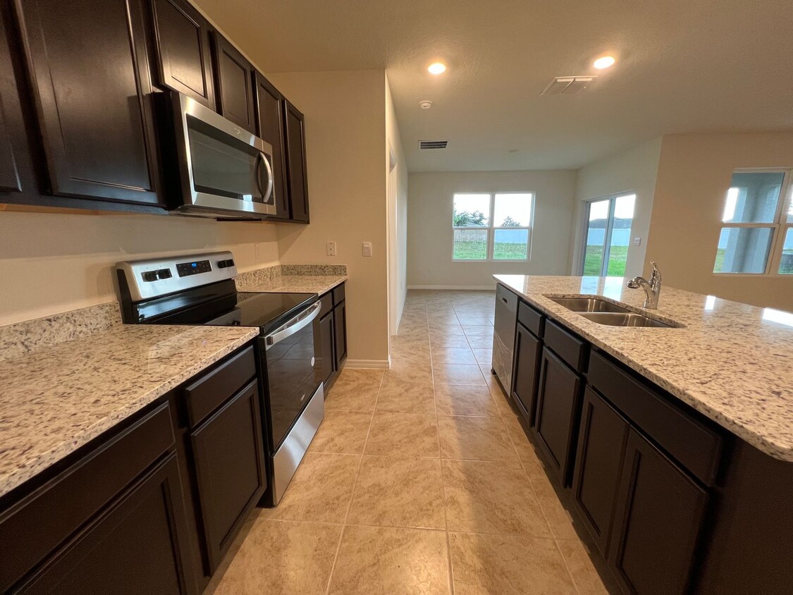 Primary Photo - BRAND NEW CONSTRUCTION!! Avalon Park Commu...