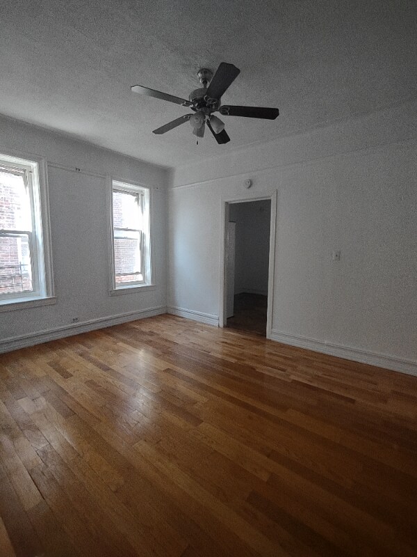 Building Photo - 310 E 91st St