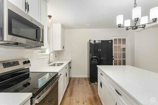Building Photo - 707 Ringgold Dr