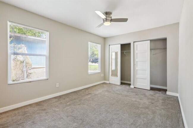 Building Photo - 4707 Little Hill Cir