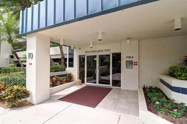 Foto del edificio - 7984 Sailboat Key Blvd S