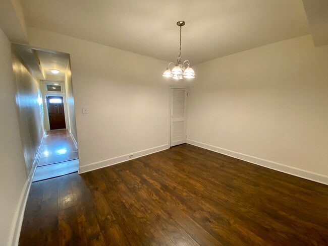 Building Photo - Updated 3 Bedroom Townhome in Highlandtown