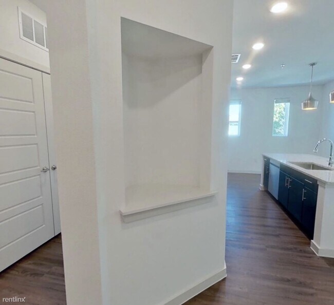 Foto del edificio - 2 br, 2 bath Condo - 661 Louis Henna Blvd ...