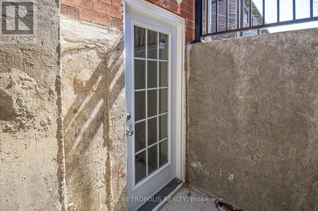 Building Photo - 507 Charnwood Ct