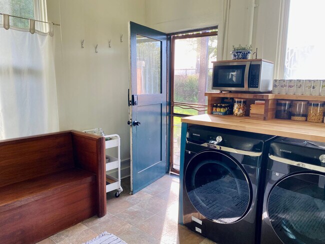 Foto del edificio - 1311 N Garden St