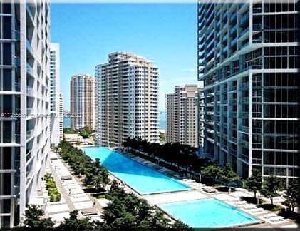 Foto principal - 495 Brickell Ave