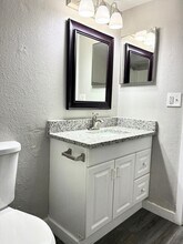 3x2 Orchid Lux w/Washer & Dryer - Country View Garden Homes