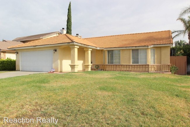 Building Photo - 4 br, 2 bath House - 2378 W. Calle Vista Dr.