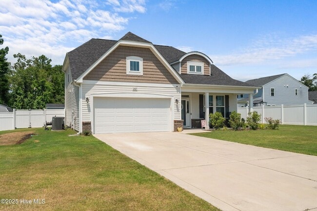 Building Photo - 2025 Alder Ln
