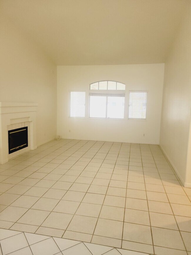 Building Photo - ***WELCOME HOME***