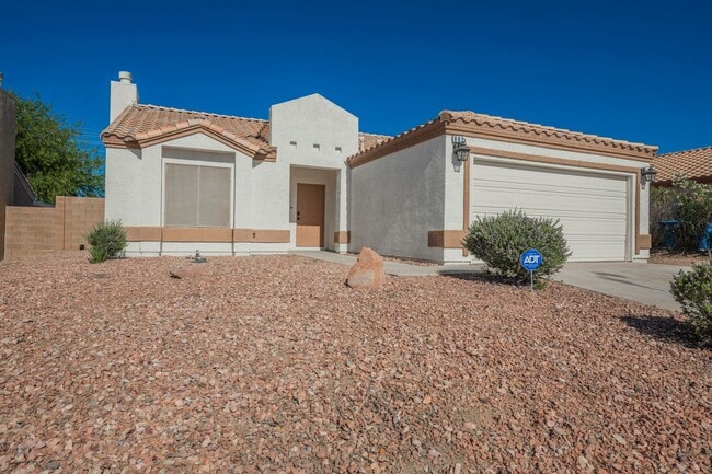 Building Photo - Henderson Single Story with Private Pool and RV Gate