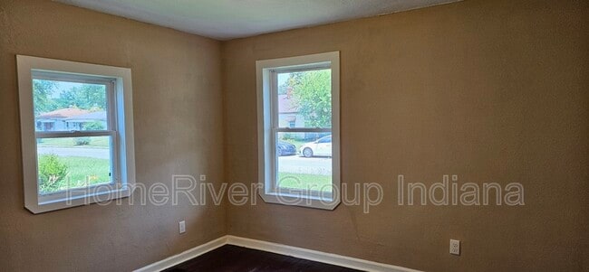 Foto del edificio - 3709 Fletcher Ave