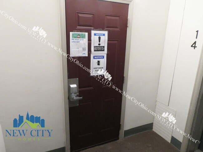 Foto del edificio - Newly Renovated Apartment Building