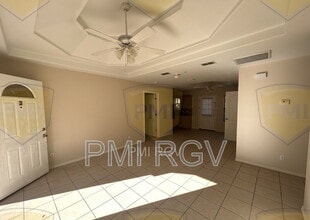 Building Photo - 604 Horizon Peak