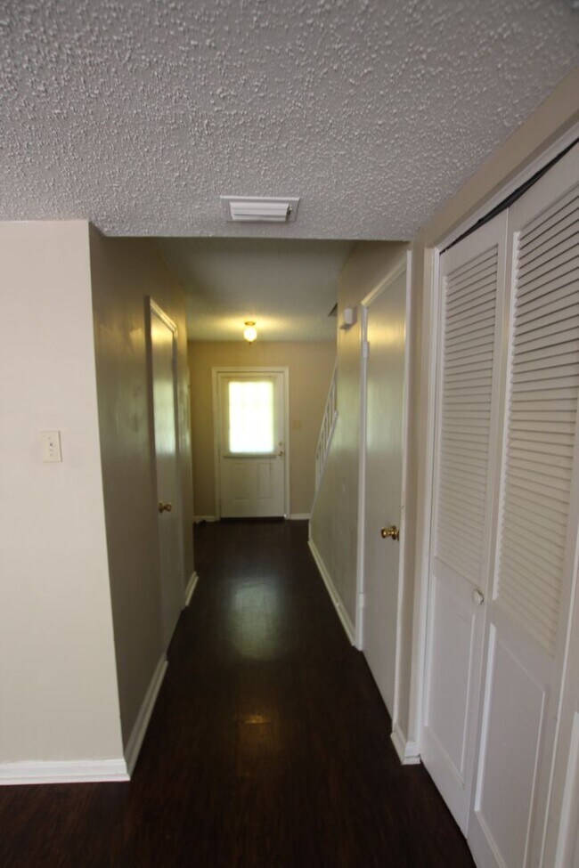 Building Photo - Delmar Dr. 2522/2524