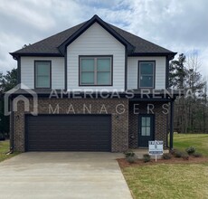 Building Photo - 490 Ridgeview Cir