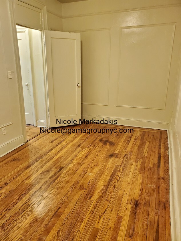 Foto principal - 1447 E 2nd St