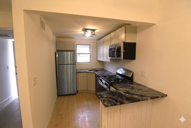 Building Photo - 2470 N Clybourn Ave