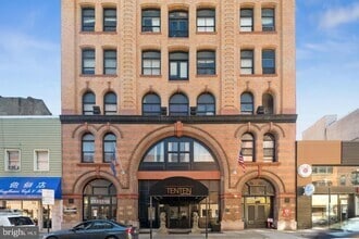 Building Photo - 1010 Race St