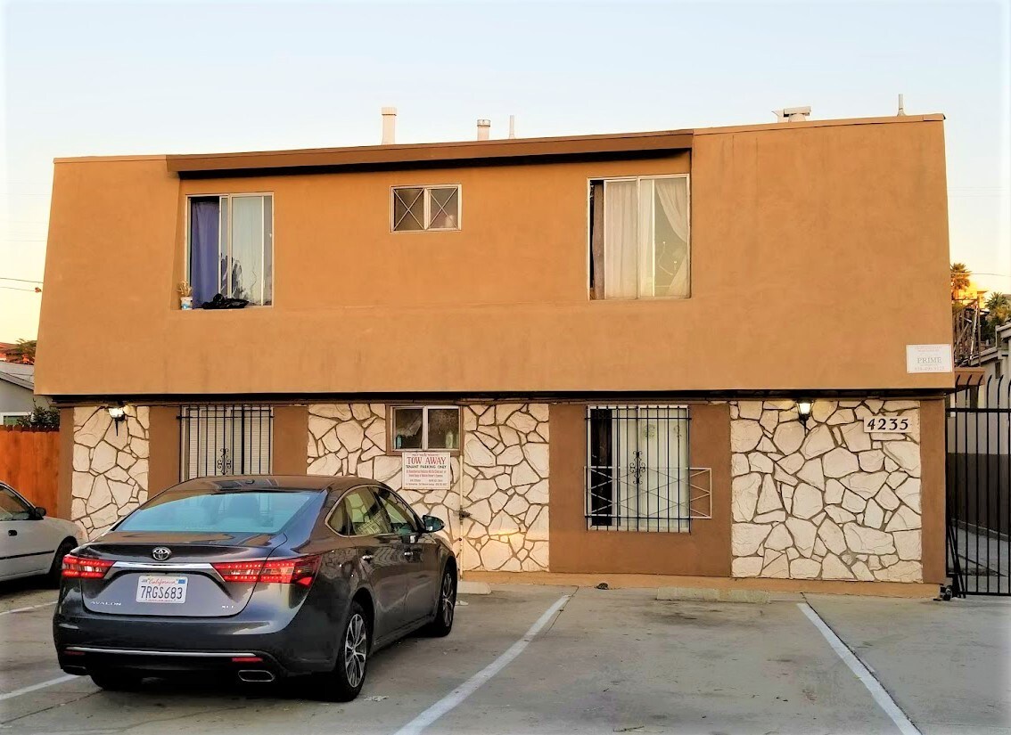 Primary Photo - 4235 Altadena Ave