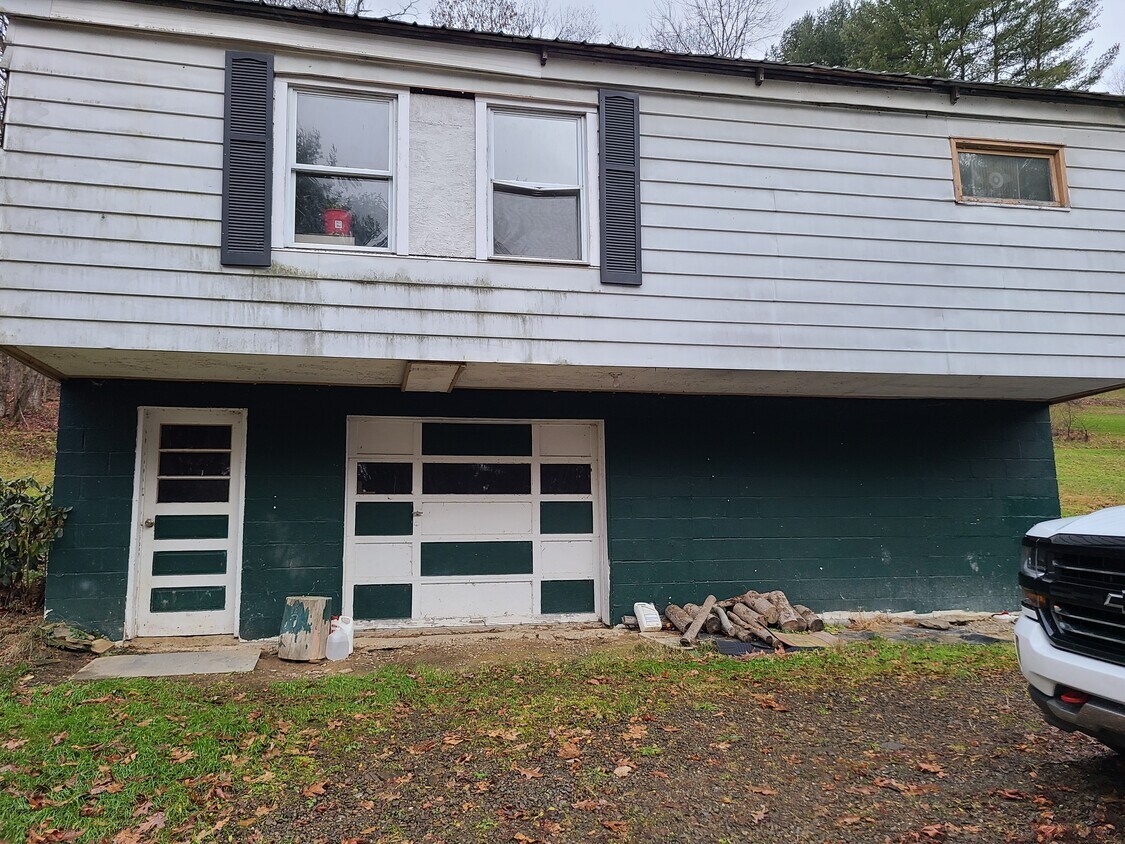 Foto principal - 471 Brown Hill Rd
