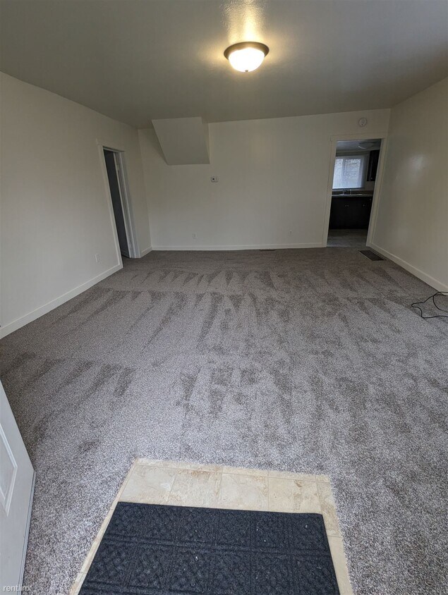 Primary Photo - 2 br, 1 bath House - 708 E Jefferson St