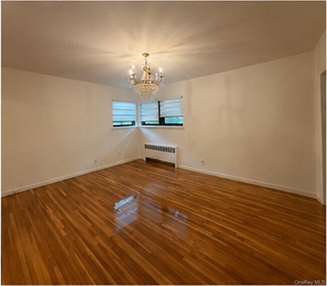 Foto del edificio - 217-41 Stewart Rd