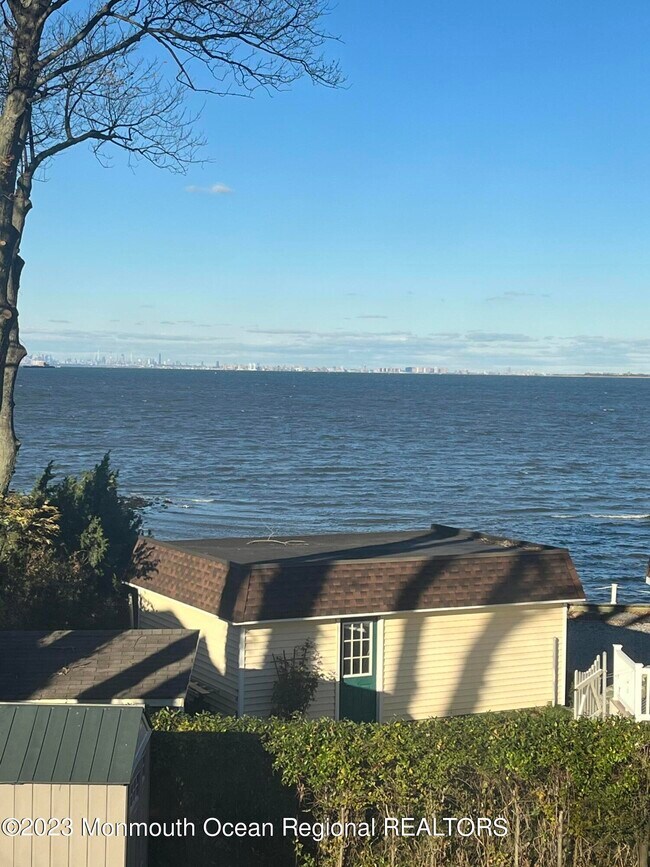 Foto del edificio - 47 Burlington Ave