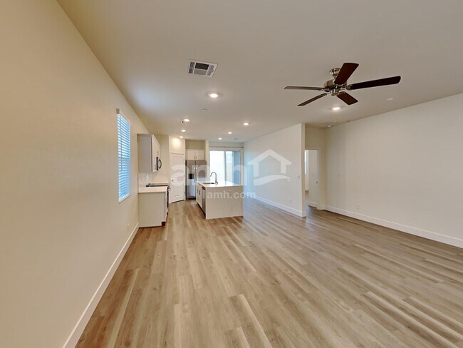 Foto del edificio - 806 English Primrose St