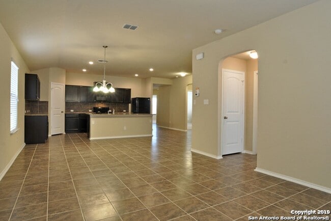Foto del edificio - 4 Bedroom/2 Bath Amhurst Subdivision