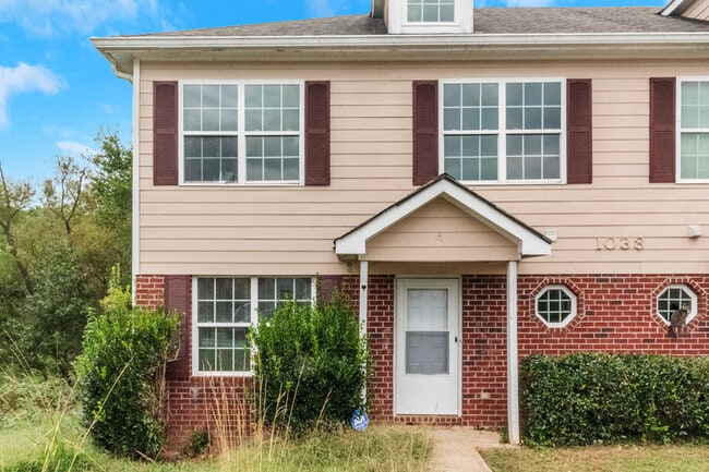 Foto del edificio - 1038 Wheel House Ln