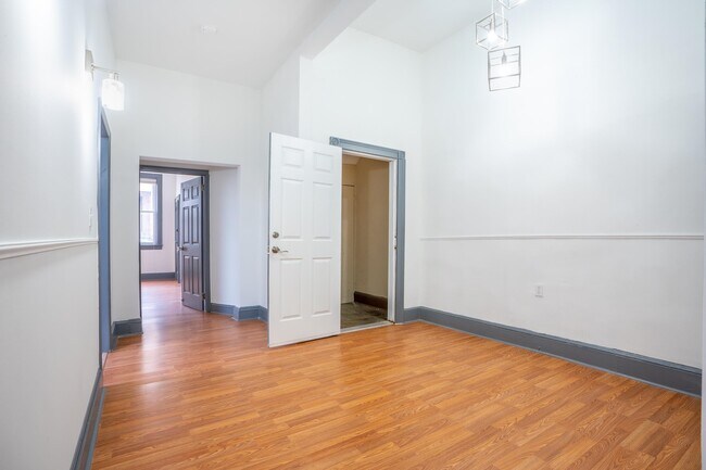 Foto del edificio - 814 28th St