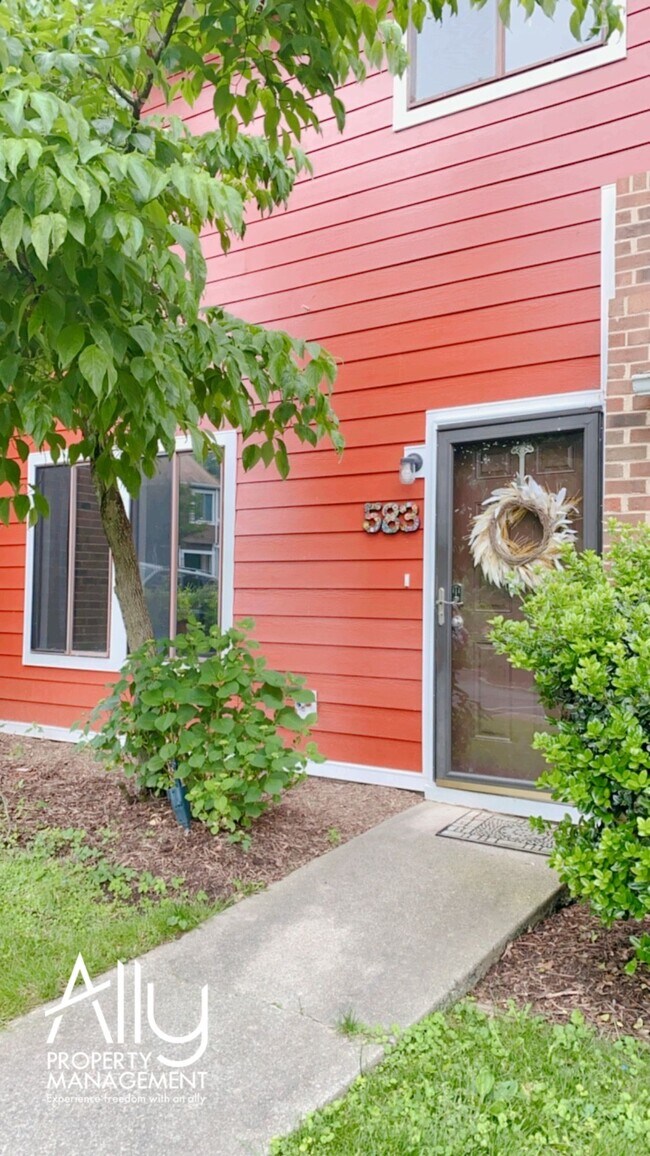Foto del edificio - 583 Southampton Ct